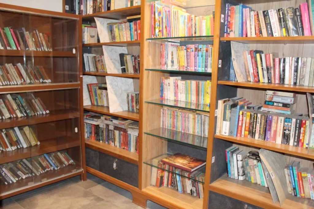 Book-Library-at-Raah-Pune
